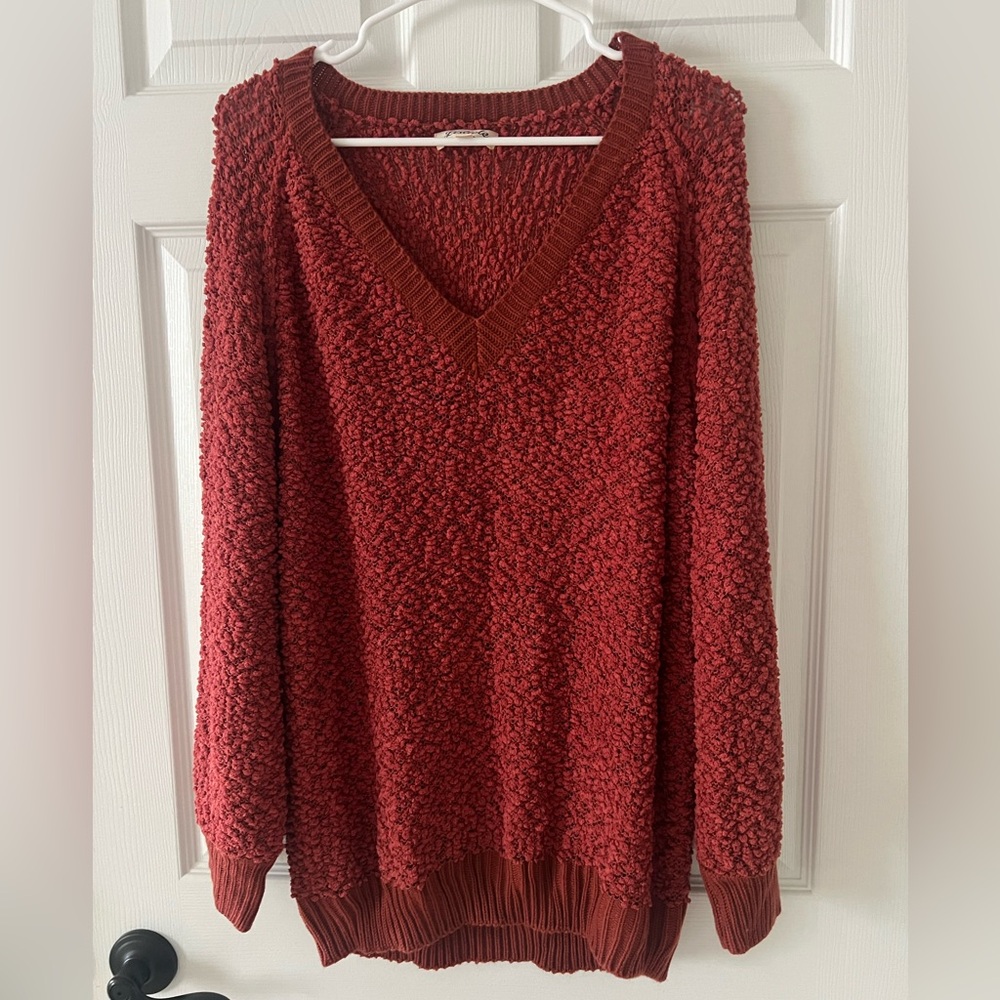 Listicle Textured Red V-Neck Sweater